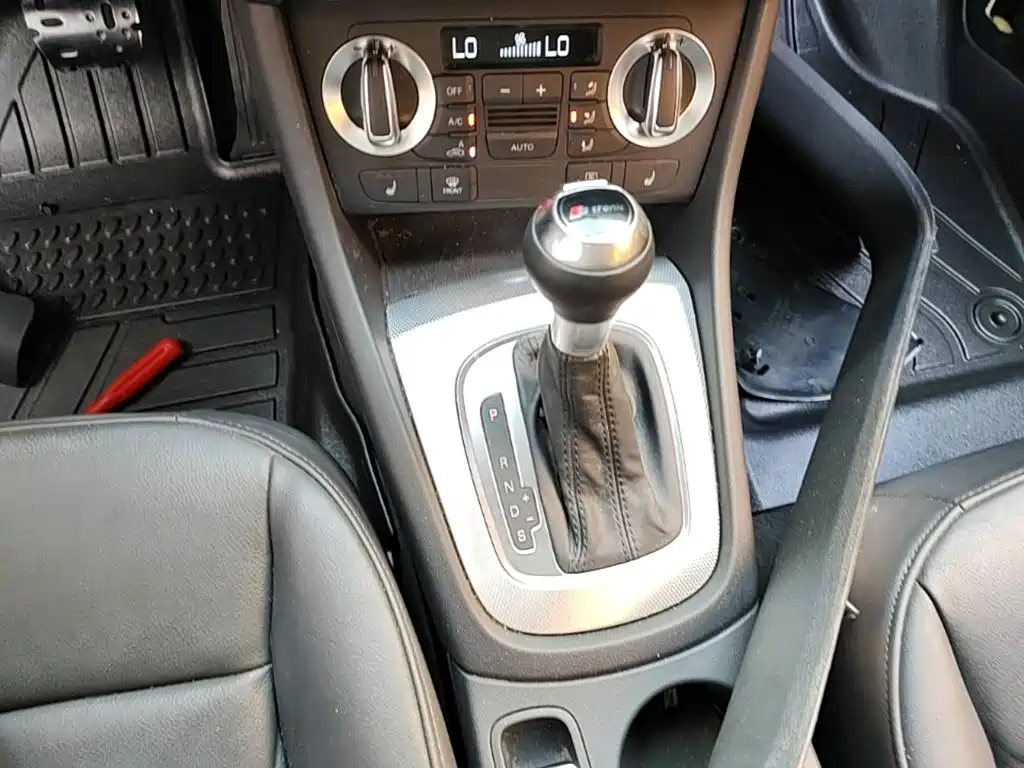 Audi Q3 2014 — фото 14