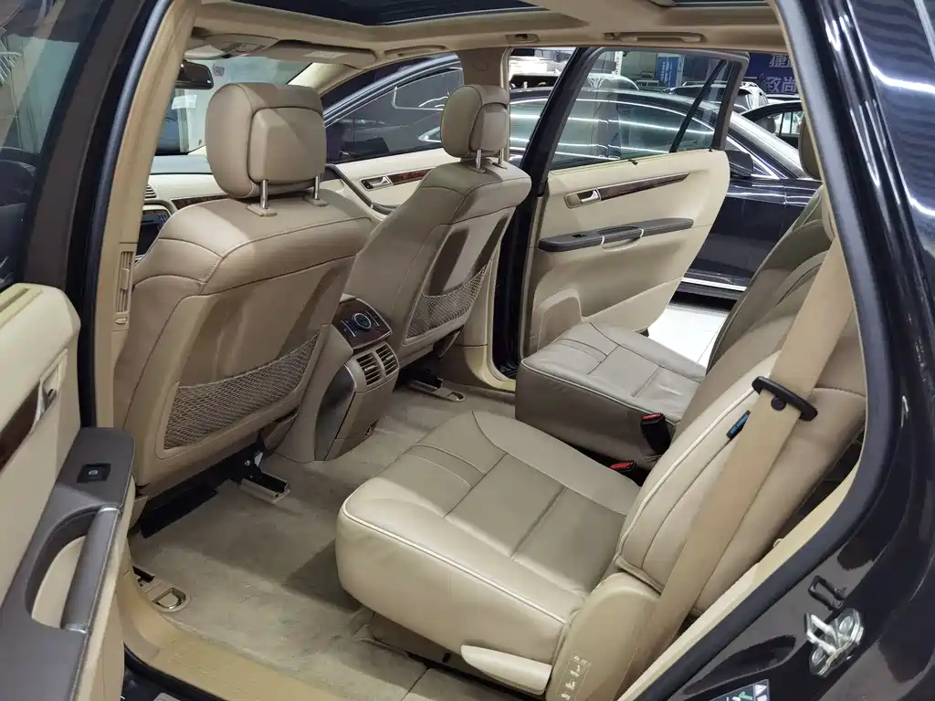 Mercedes-Benz R-Class 2012 — фото 15