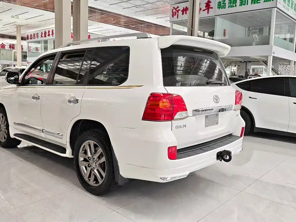 Toyota Land Cruiser 2014 — фото 6
