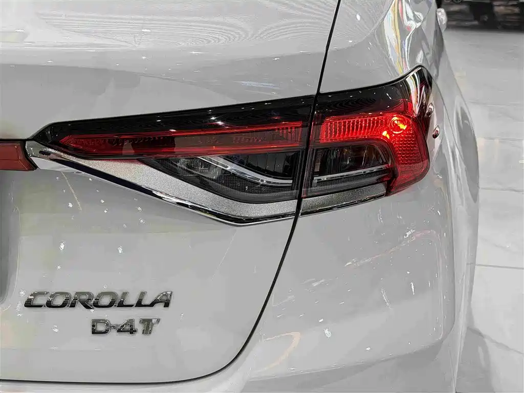 Toyota Corolla 2021 — фото 8