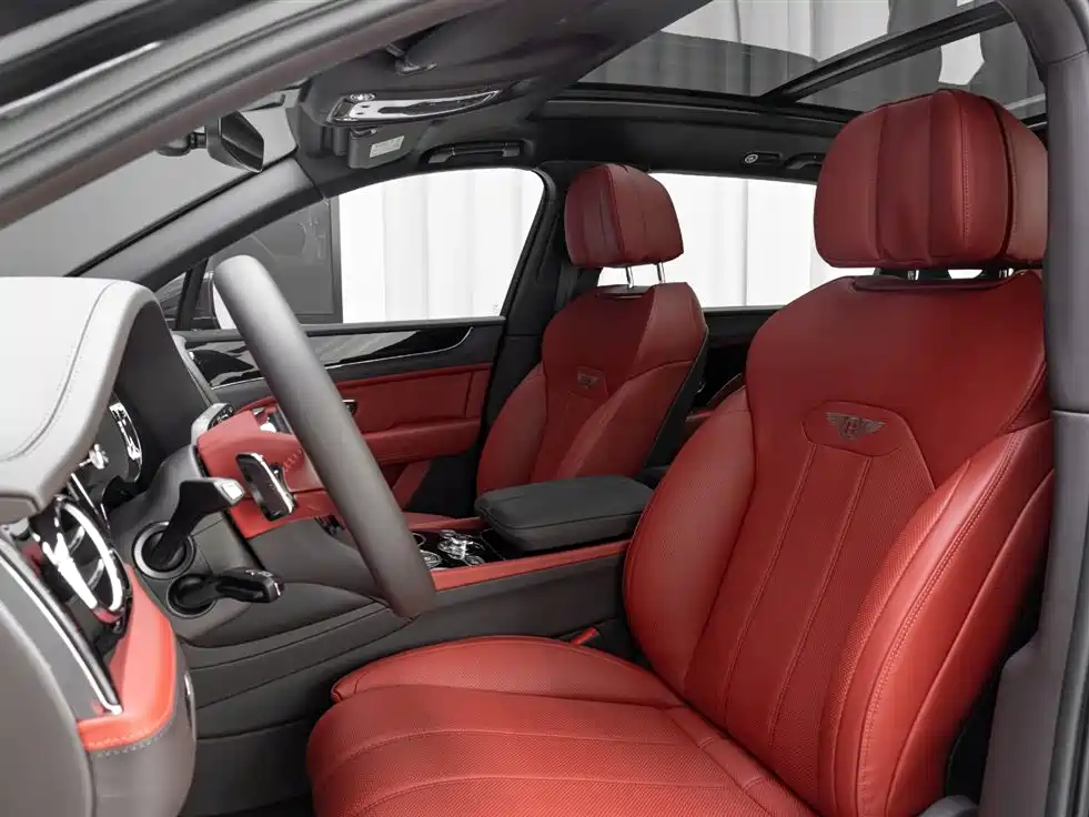 Bentley Bentayga 2025 — фото 10