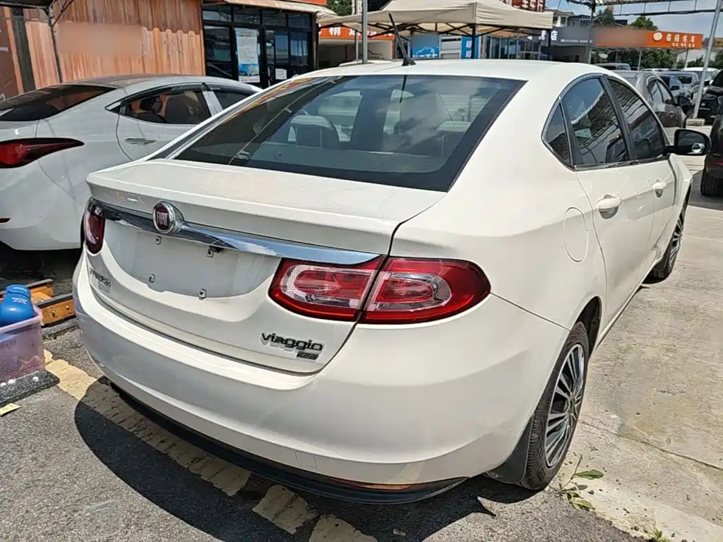 Fiat Viaggio 2015