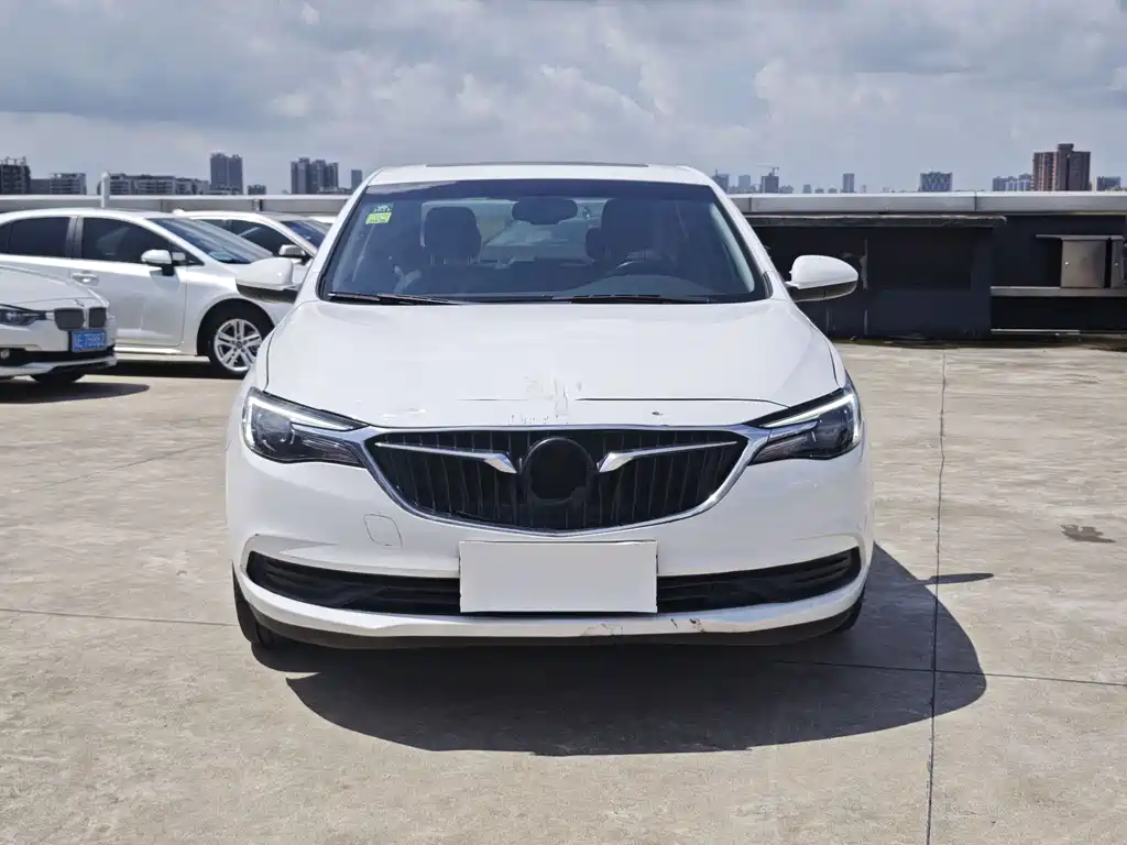 Buick Excelle 2019 — фото 2