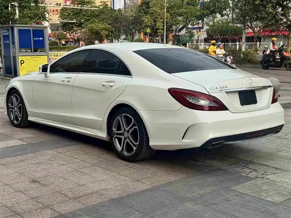 Mercedes-Benz CLS 2016