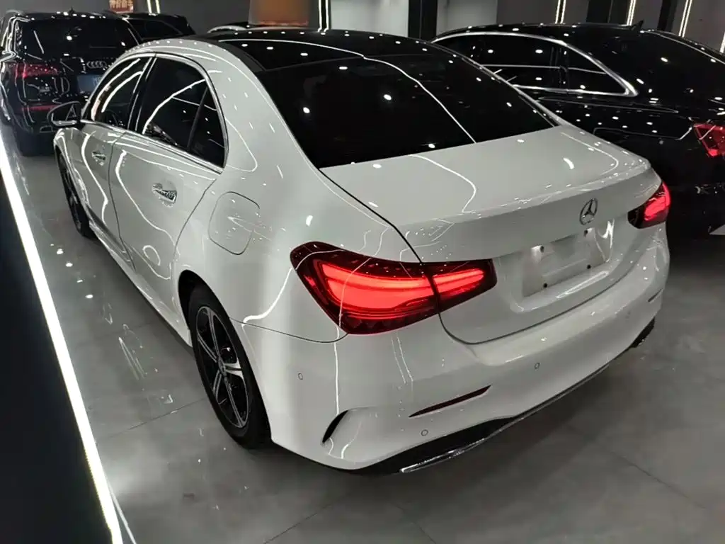 Mercedes-Benz A-Class 2023 — фото 5
