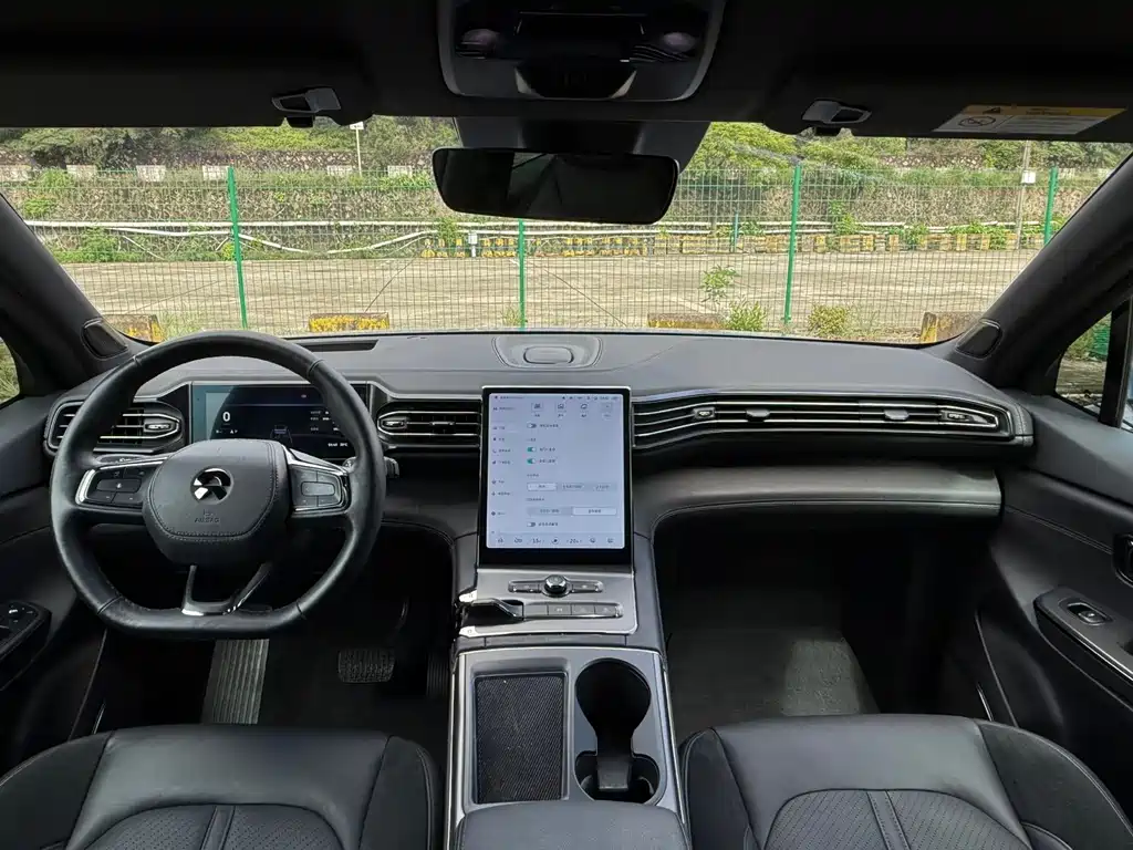 NIO ES6 2020