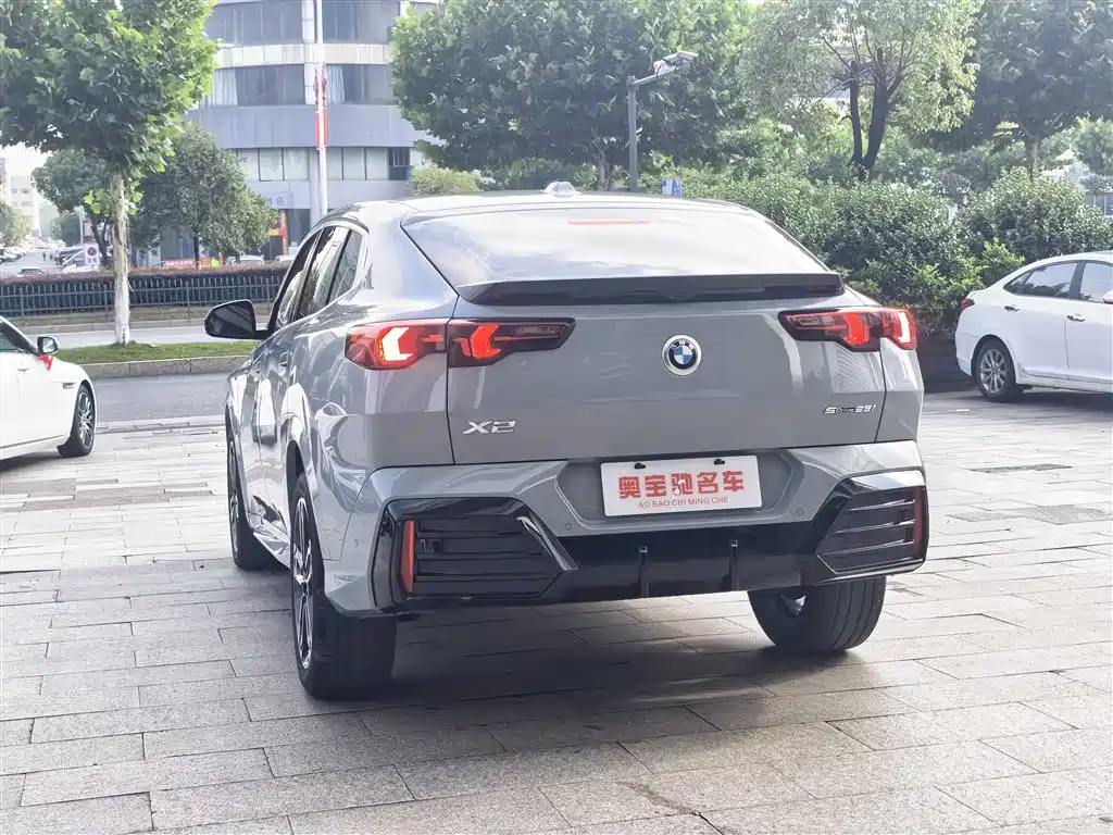 BMW X2 2024 — фото 9