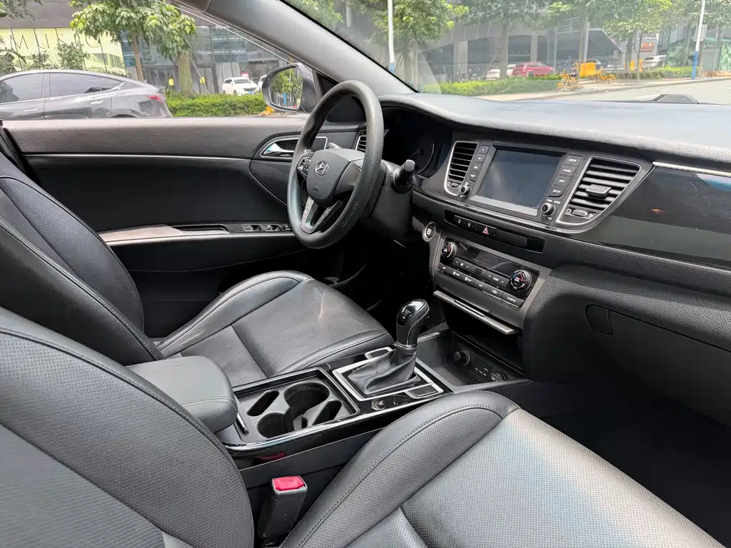Hyundai Mistra 2016 — фото 13