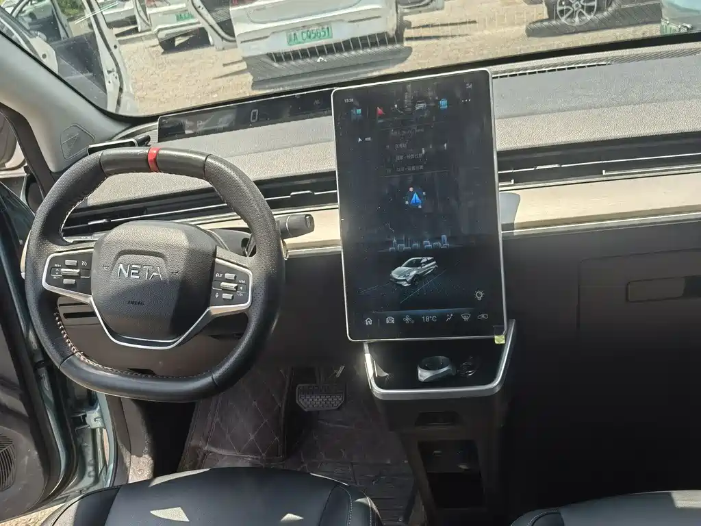Neta V 2021