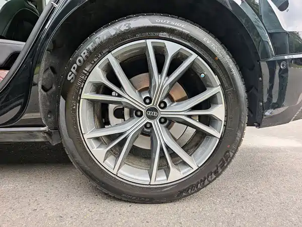 Audi Q8 2022