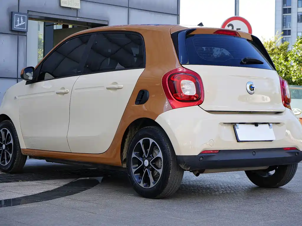 smart Forfour 2017 — фото 3