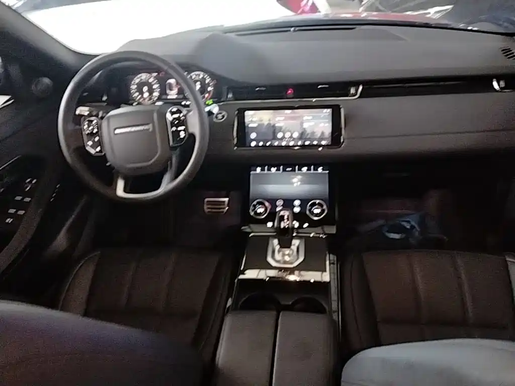 Land Rover Evoque 2021 — фото 10