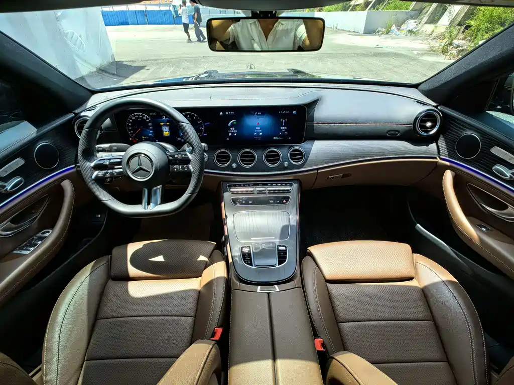 Mercedes-Benz E-Class 2022