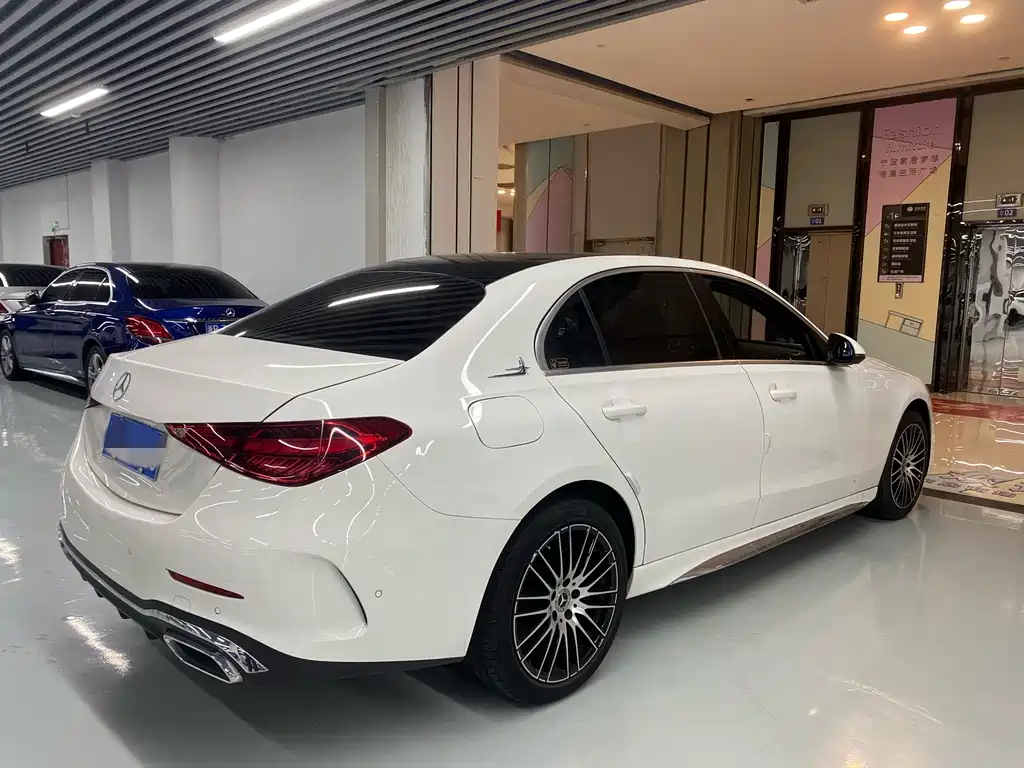 Mercedes-Benz C-Class 2022 — фото 14