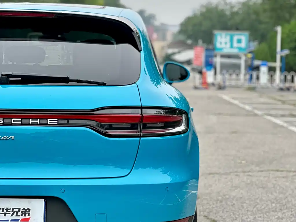 Porsche Macan 2019 — фото 14