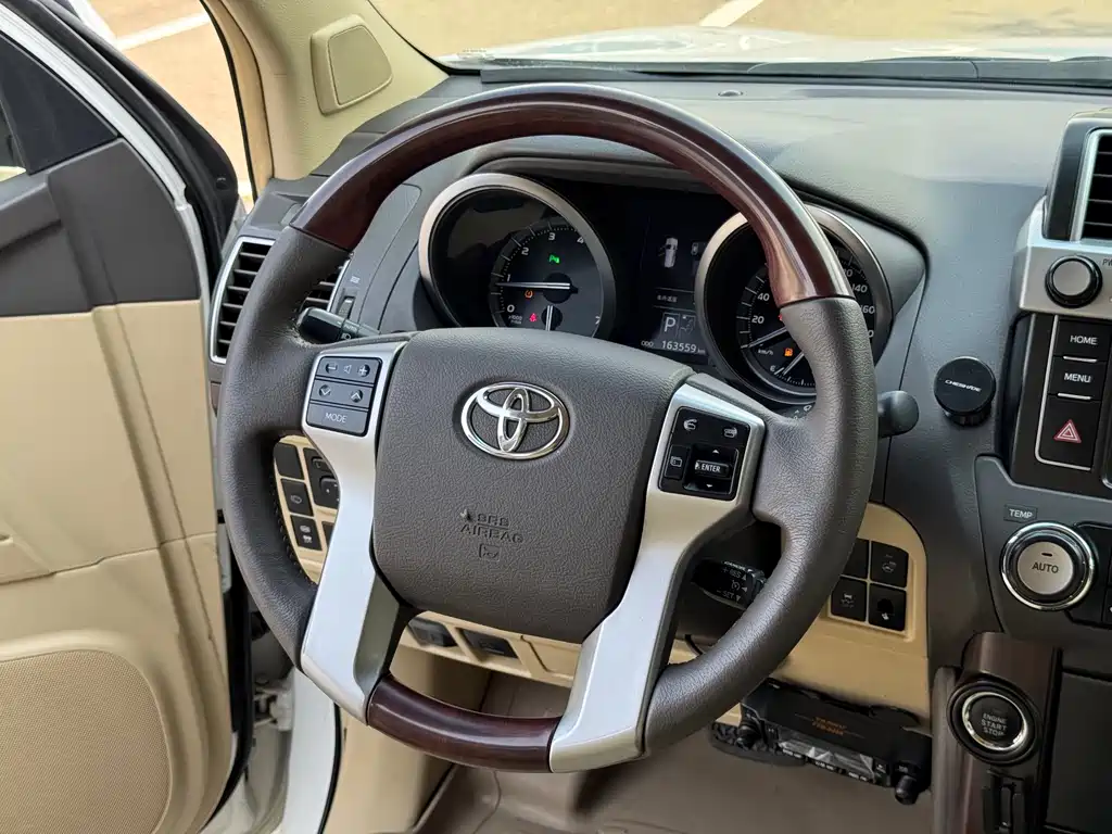 Toyota Prado 2014 — фото 15