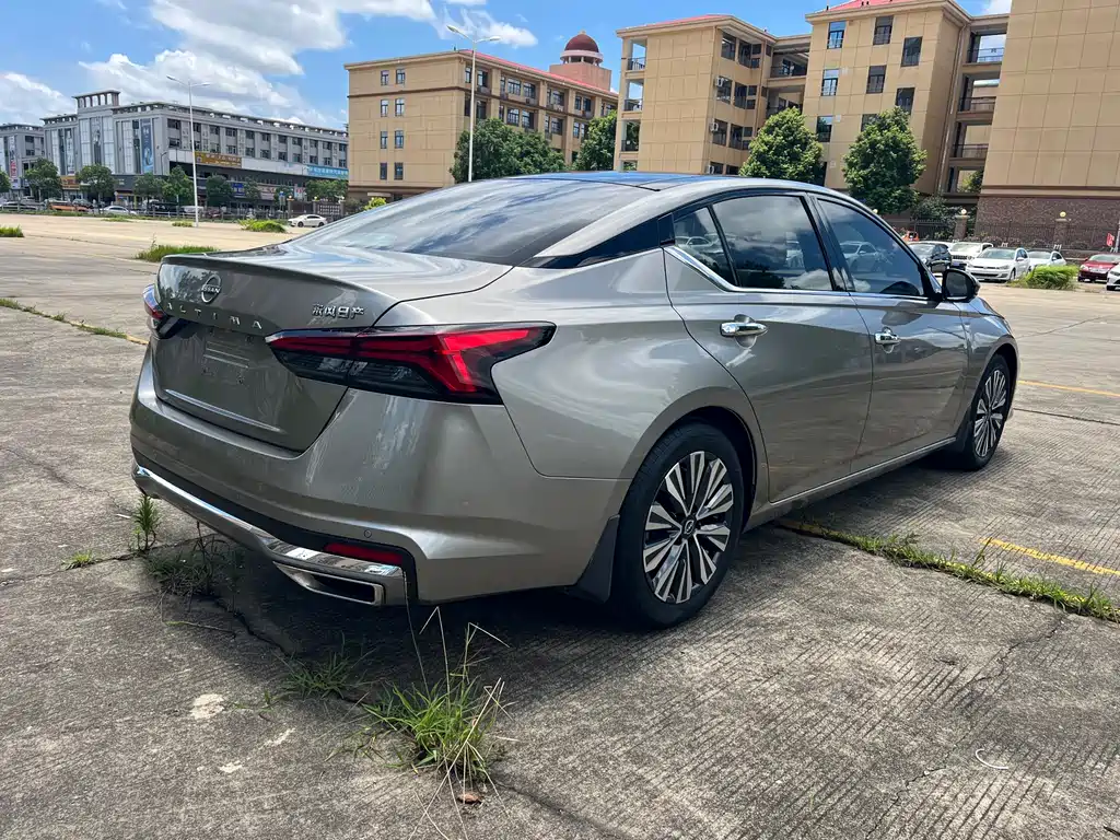Nissan Teana 2023 — фото 15