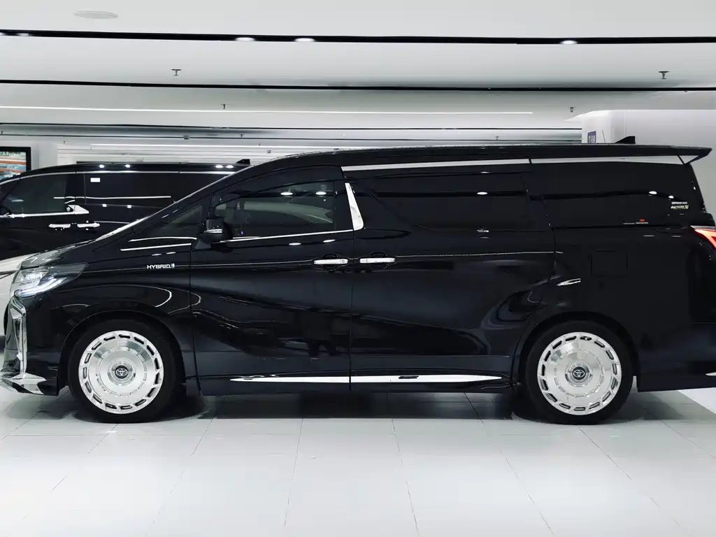 Toyota Alphard 2021 — фото 2