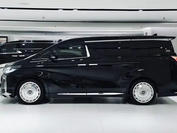 Toyota Alphard 2021