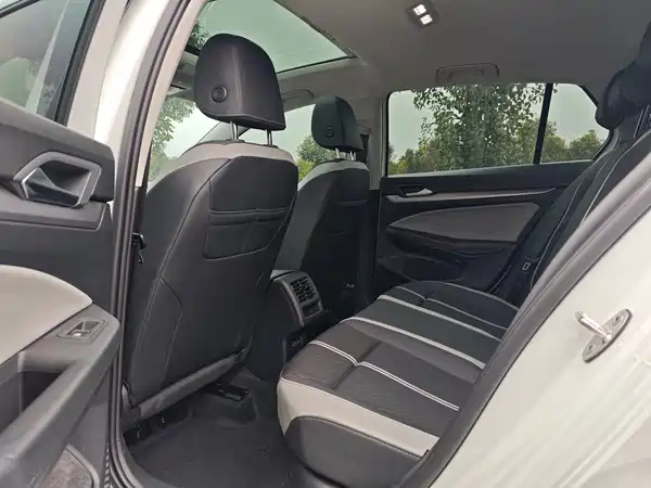 Volkswagen Golf 2026