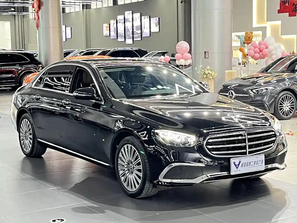 Mercedes-Benz E-Class 2023