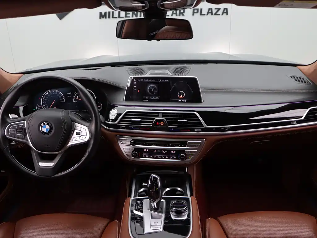 BMW 7 Series 2019 — фото 18