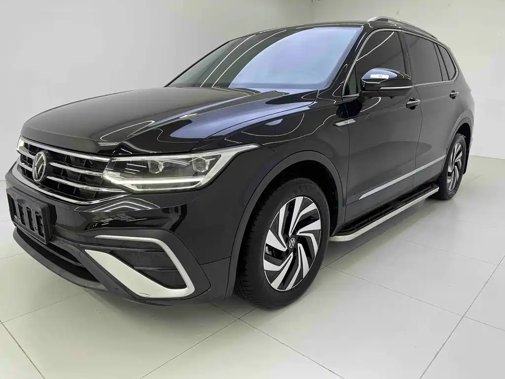 Volkswagen Tiguan L 2023