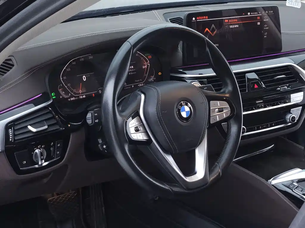 BMW 5 Series 2024 — фото 16