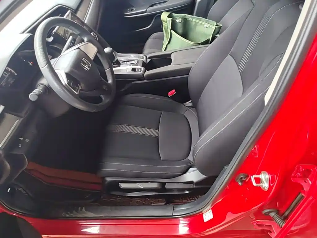 Honda Civic 2018 — фото 15