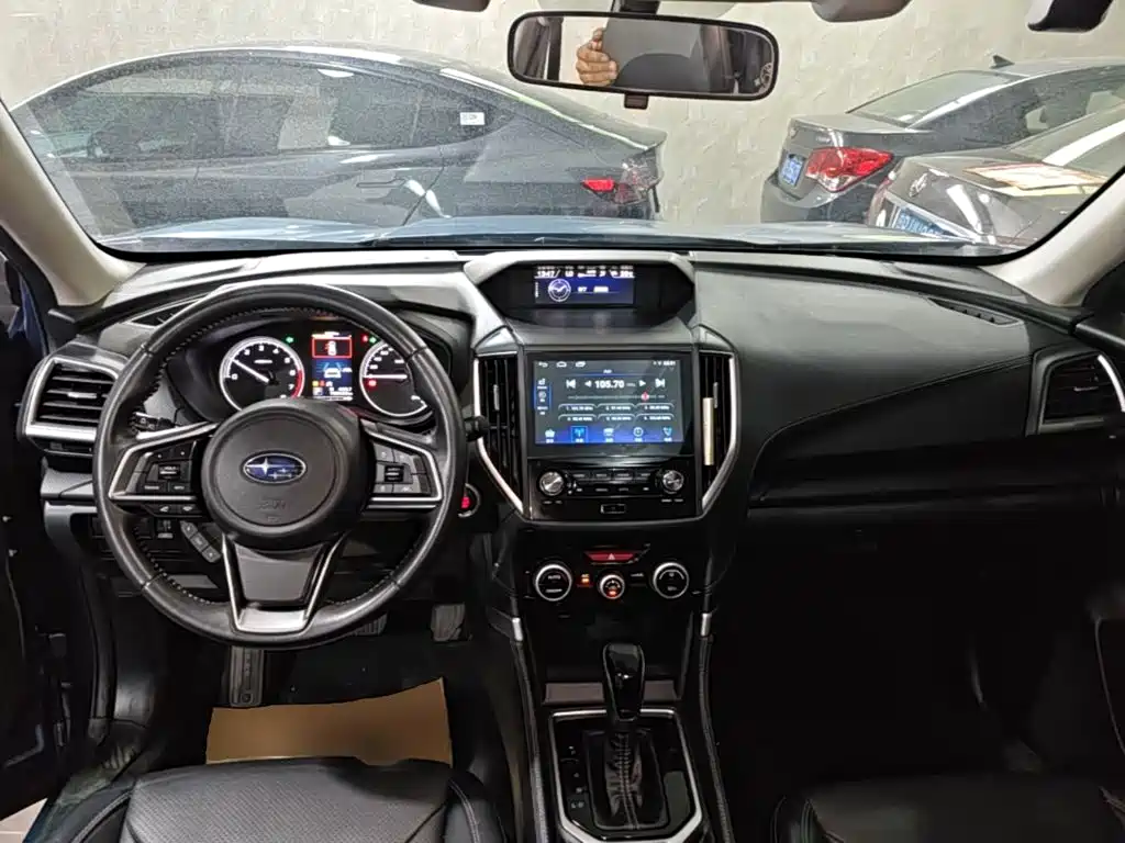 Subaru Forester 2020 — фото 10