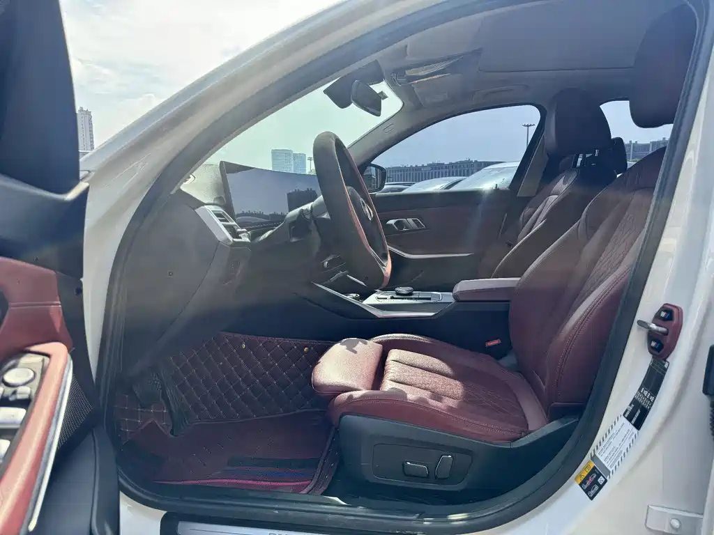 BMW i3 2024 — фото 4