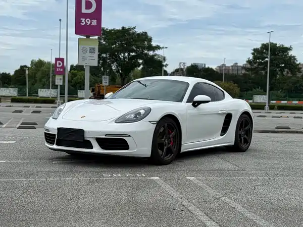 Porsche 718 2017