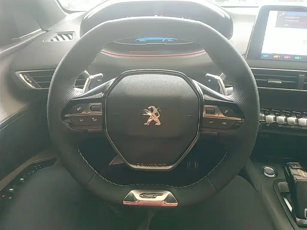 Peugeot 5008 2017 — фото 11