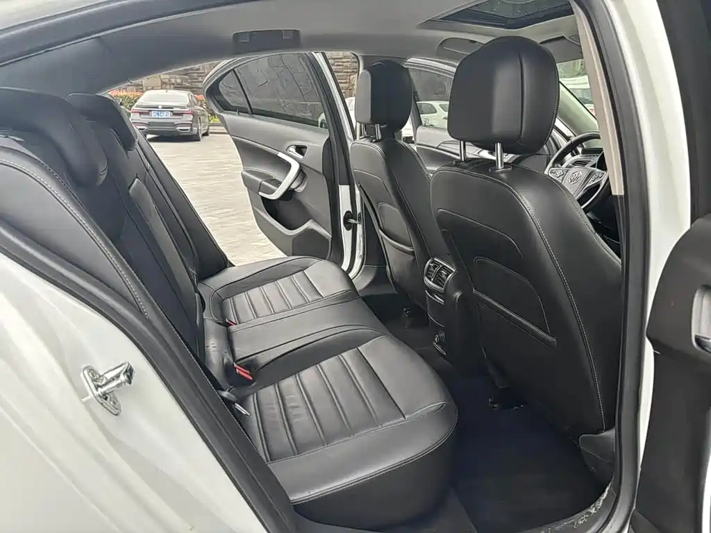 Buick Regal 2014 — фото 12