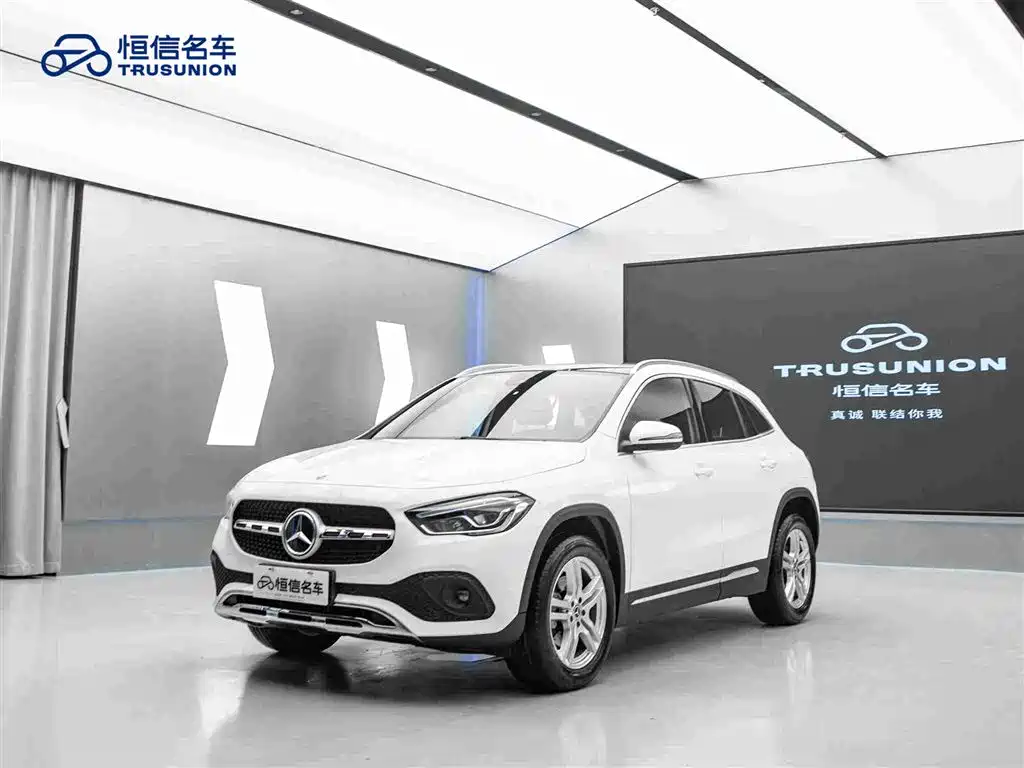 Mercedes-Benz GLA 2023