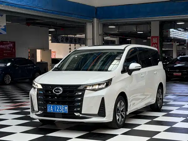 GAC Trumpchi M6 2022