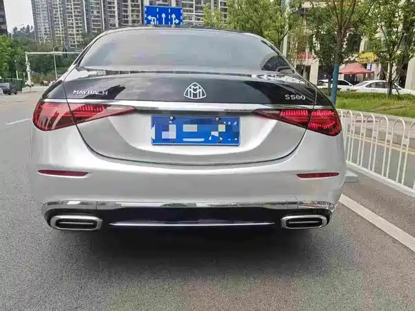 Mercedes-Benz Maybach S-Class 2025