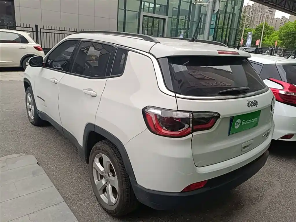 Jeep Compass 2018 — фото 5