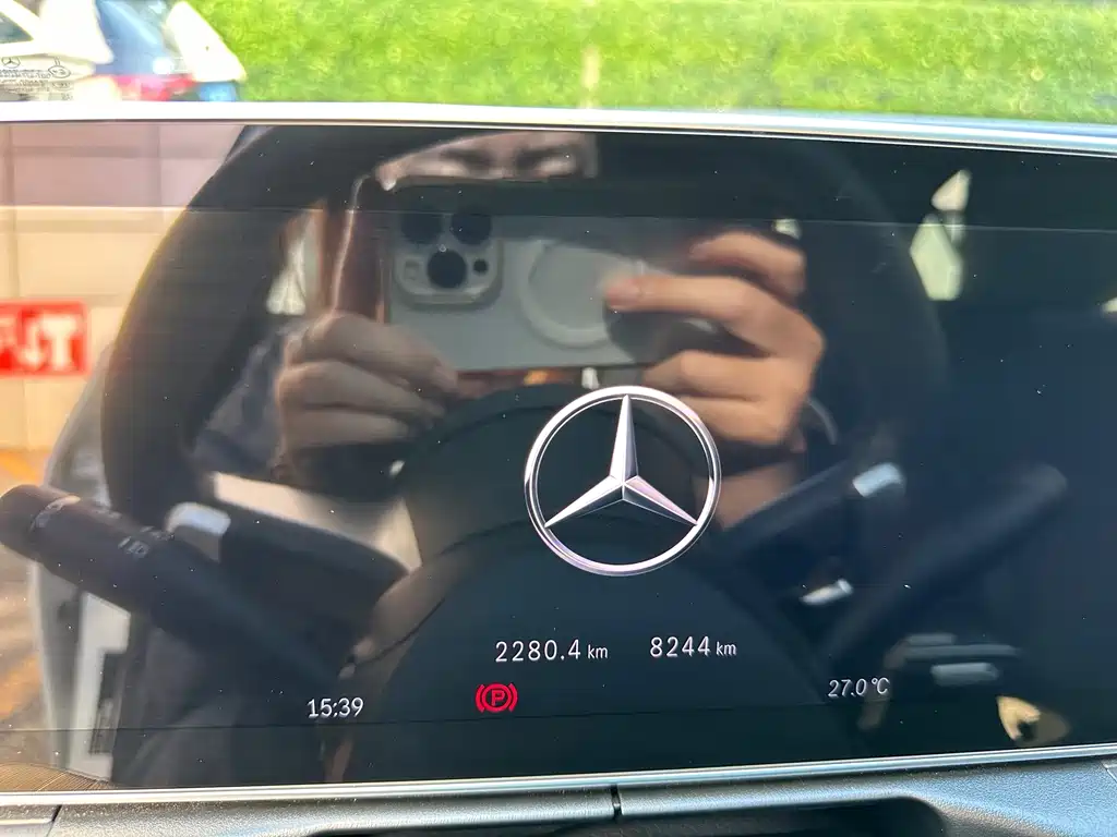 Mercedes-Benz C-Class 2024 — фото 13