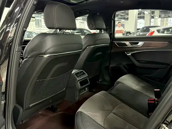 Audi A6L 2023