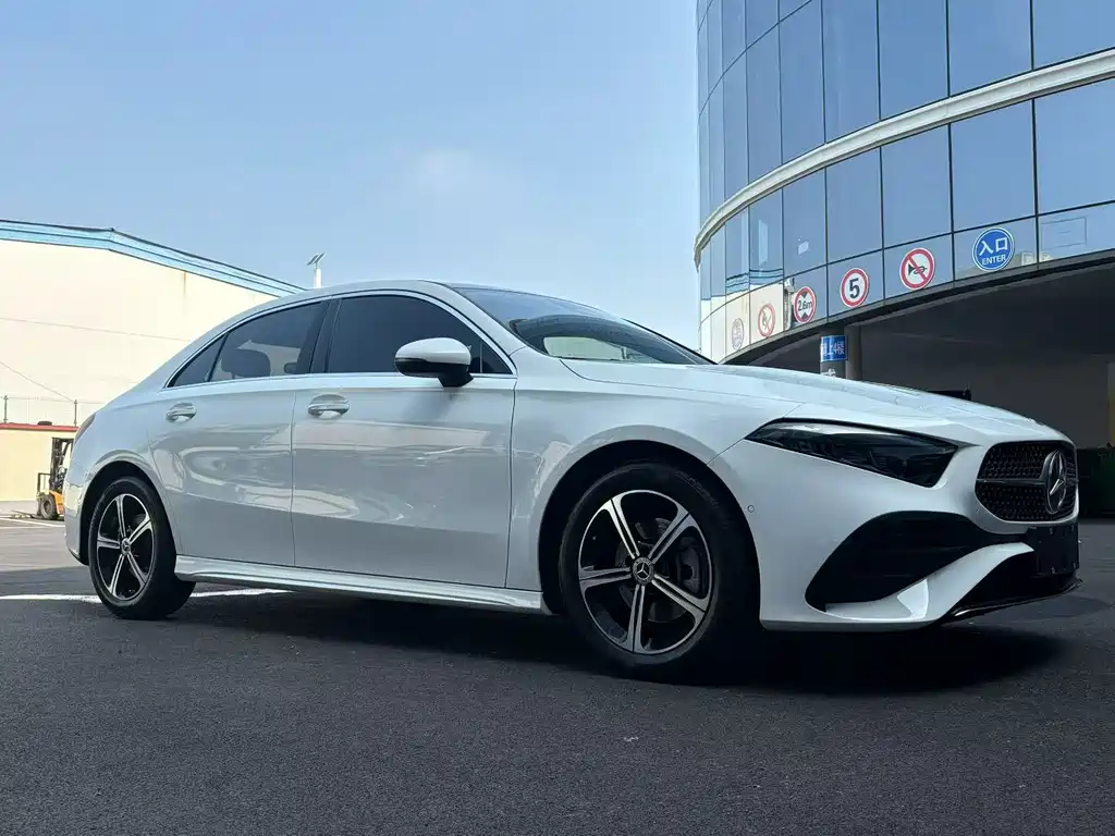 Mercedes-Benz A-Class 2023
