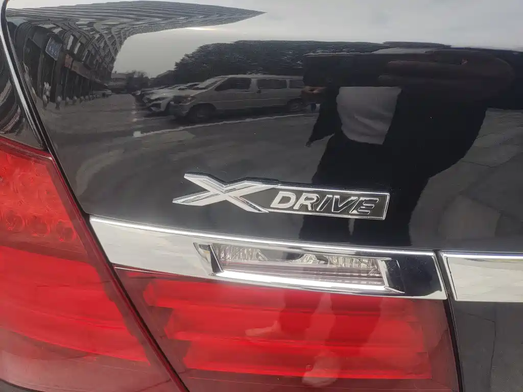 BMW 7 Series 2014 — фото 13