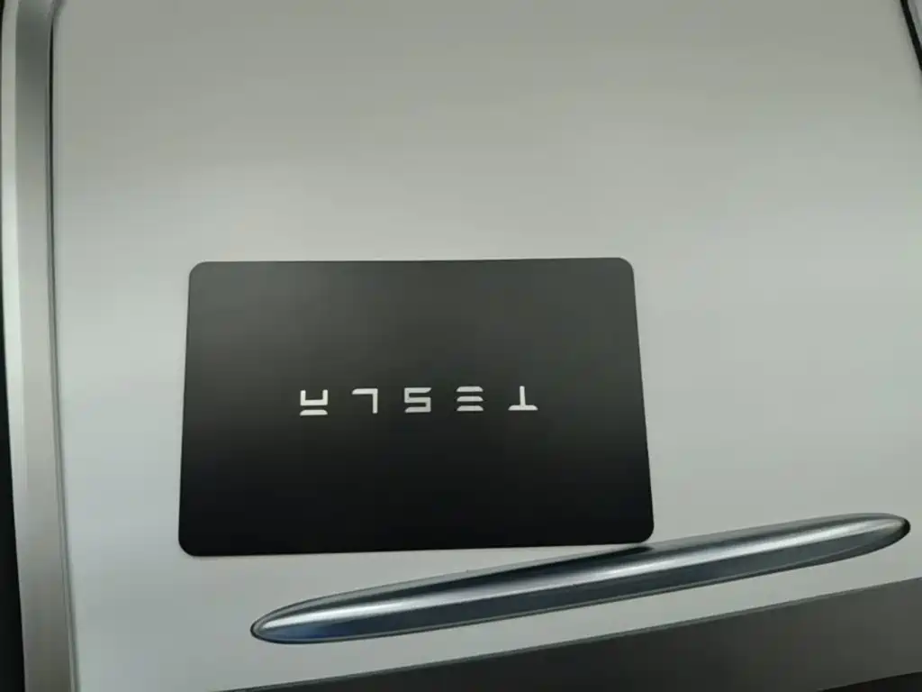 Tesla Model Y 2024 — фото 9