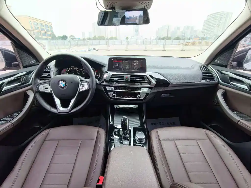 BMW X3 2018 — фото 18