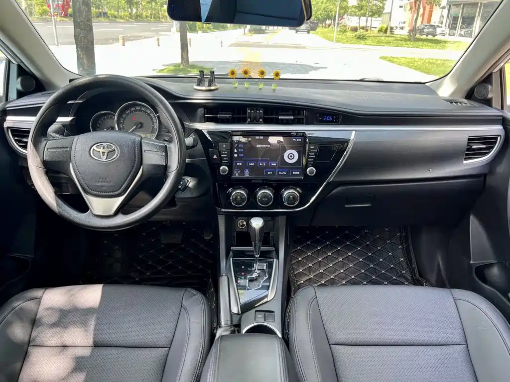 Toyota Corolla 2016 — фото 8