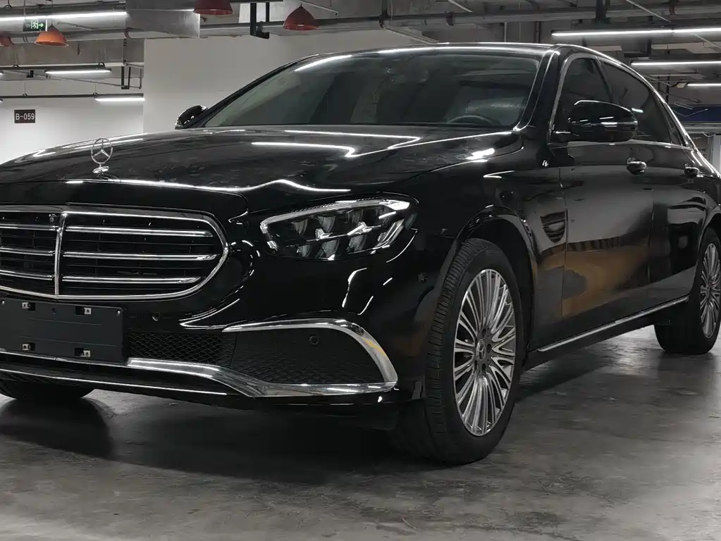 Mercedes-Benz E-Class 2023