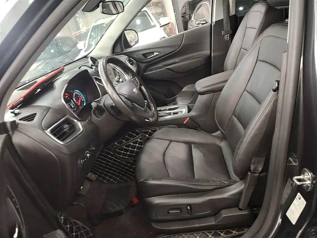Chevrolet Equinox 2017 — фото 15