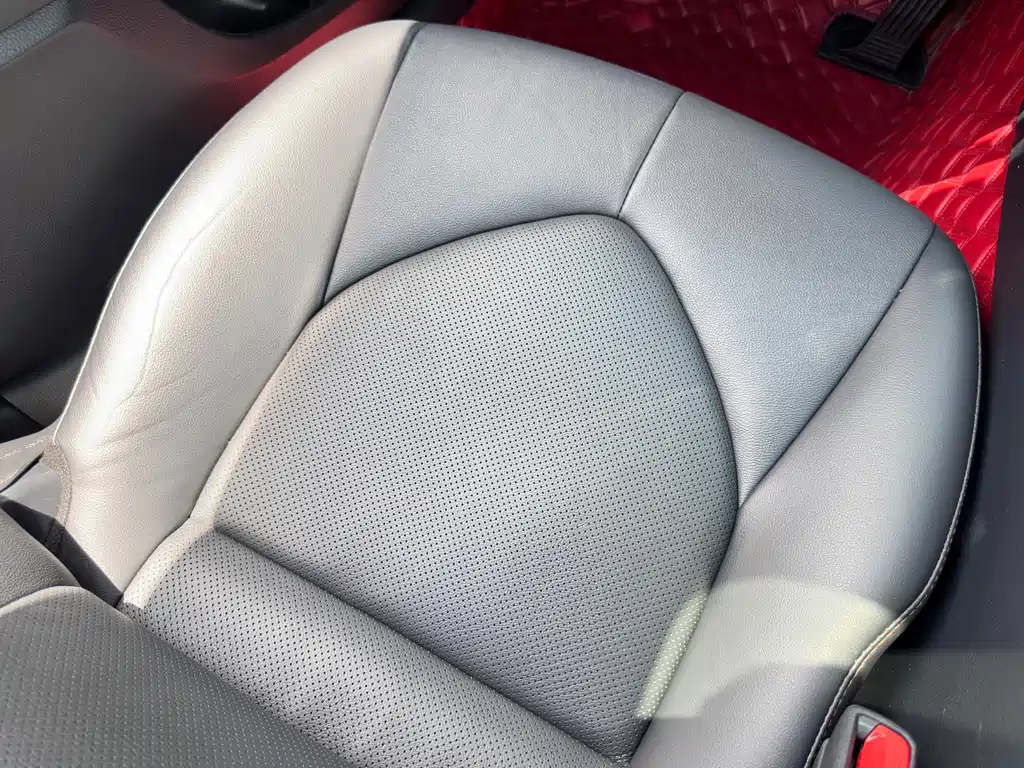 Toyota Camry 2023 — фото 18