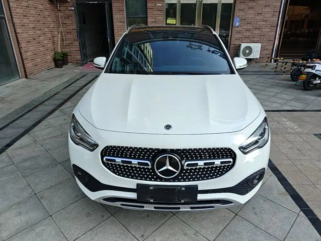 Mercedes-Benz GLA 2023 — фото 3