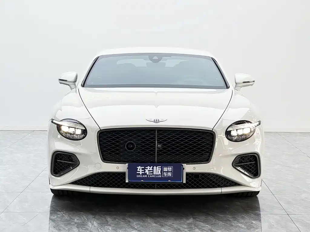 Bentley Continental Plug-In Hybrid 2025 — фото 2